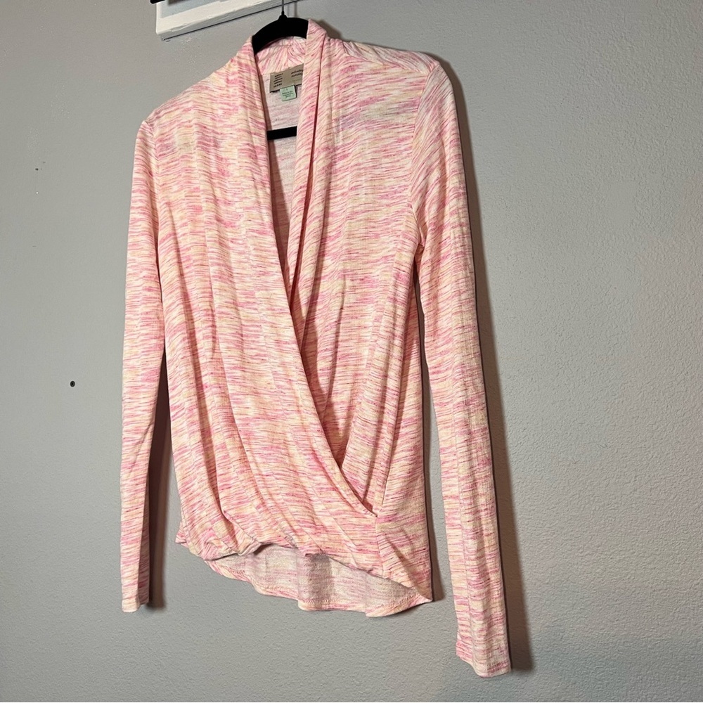 Saturday Sunday Anthropologie Elsa
Marled Wrap Top Pink Heathered Size Small